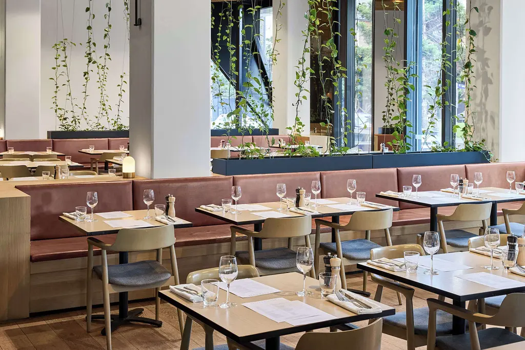 Vibe Hotel Melbourne Docklands image 9