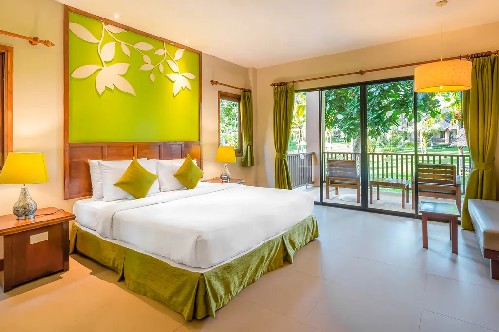  The Leaf Oceanside image 3