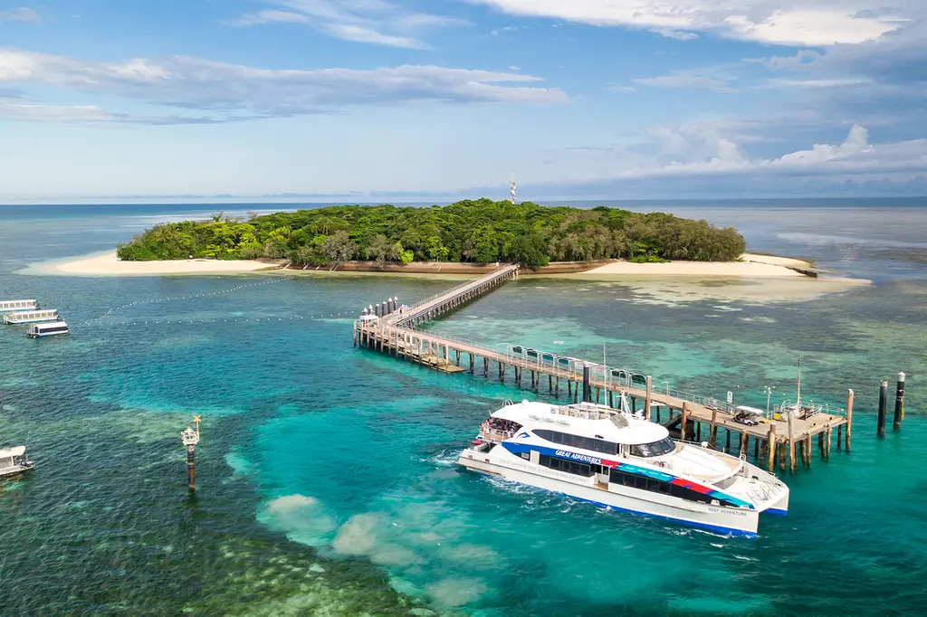 Green Island Resort image 5