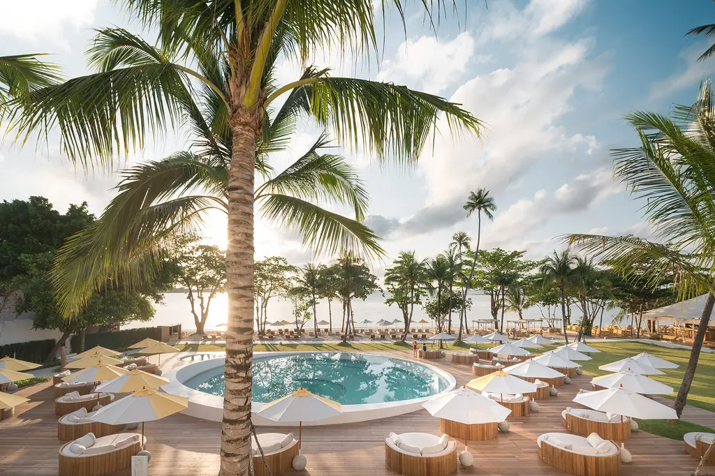 SALA Samui Chaweng Beach Resort image 1