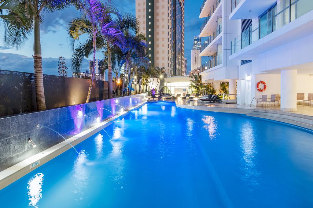 Wyndham Surfers Paradise image 2