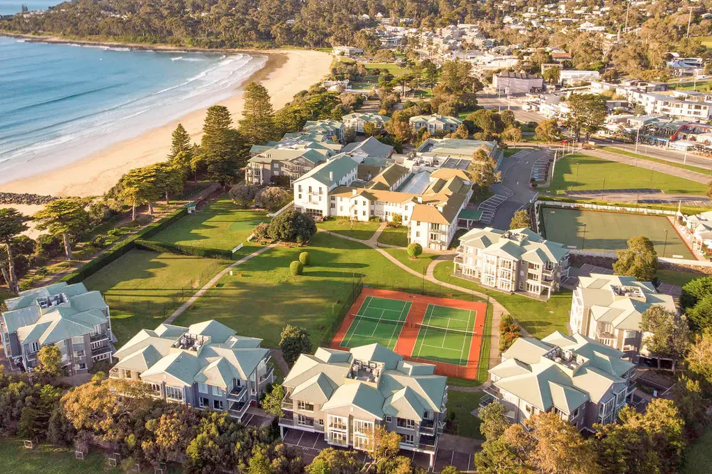 Mantra Lorne image 1