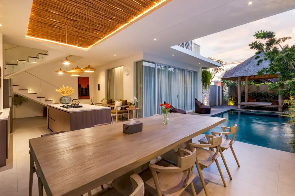 Swan Villa 3 image 2