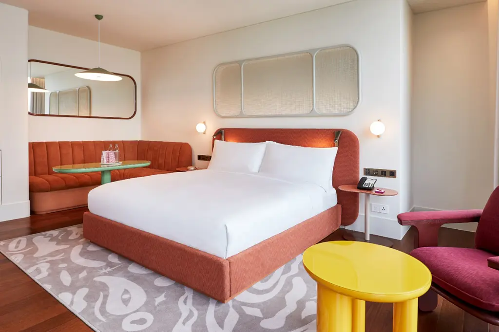 The Standard, Bangkok Mahanakhon image 3