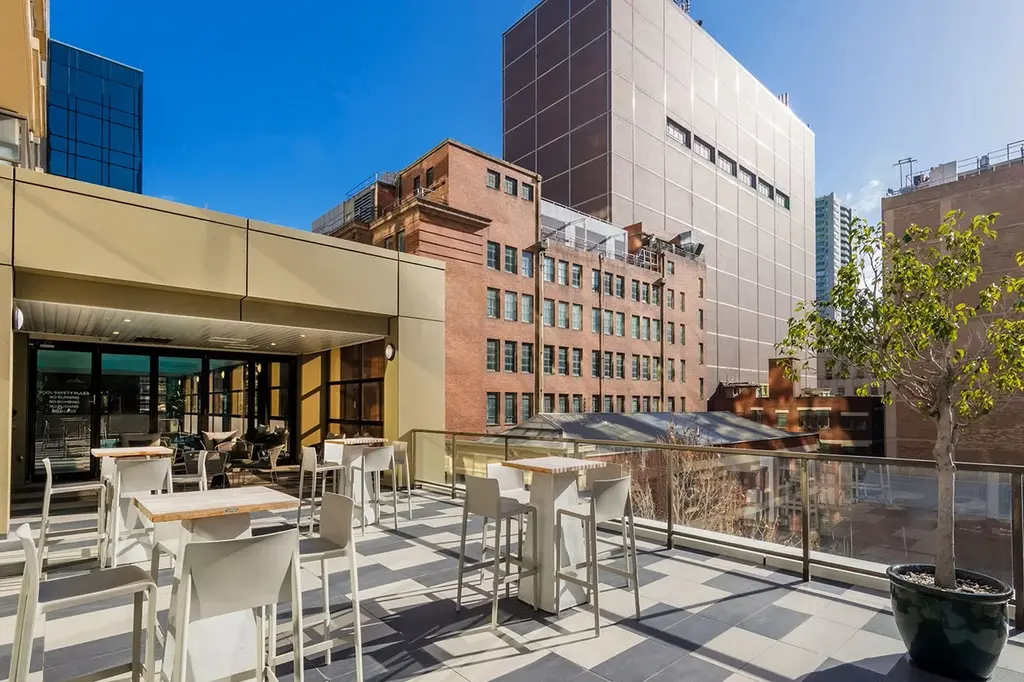 Adina Apartment Hotel Melbourne image 8