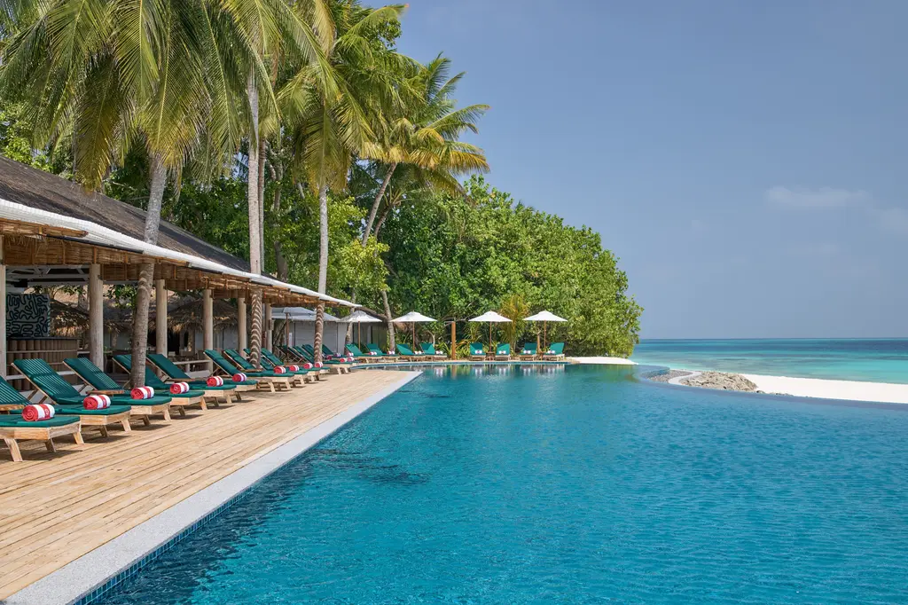 NH Collection Maldives Reethi Resort image 13