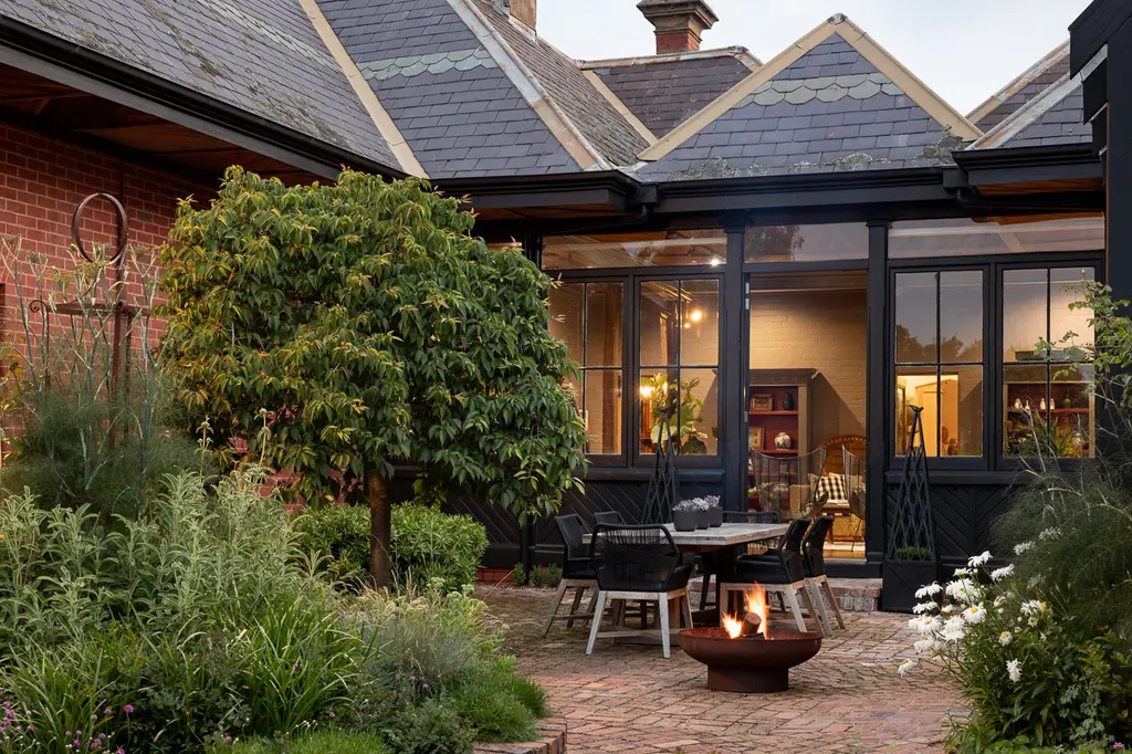 Cleveland Estate image 5