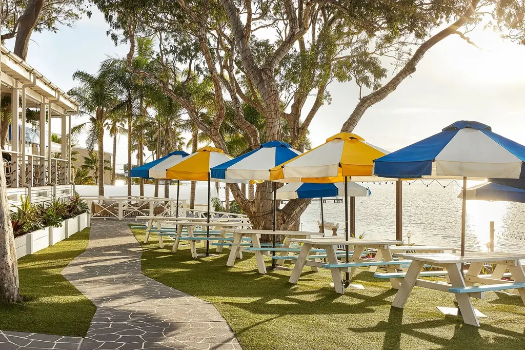 The Beachcomber Hotel & Resort image 2