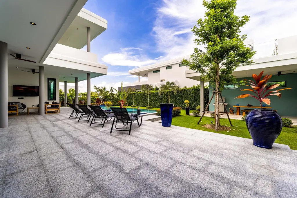 Luxury Modern 6 Bed Private Pool Villa image 24