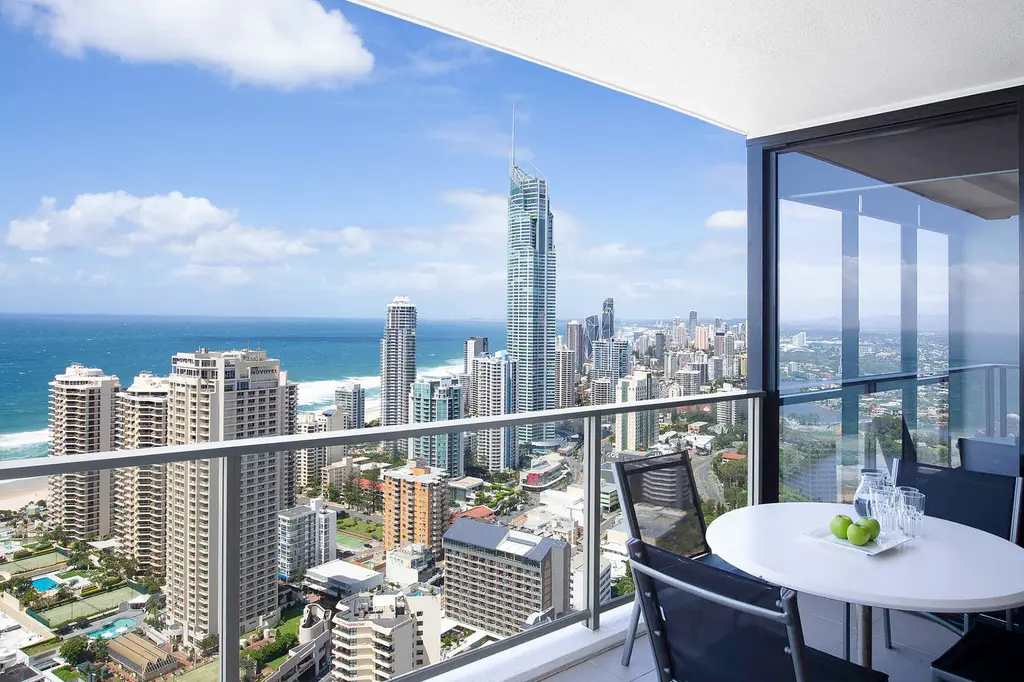 Mantra Circle on Cavill Surfers Paradise image 4