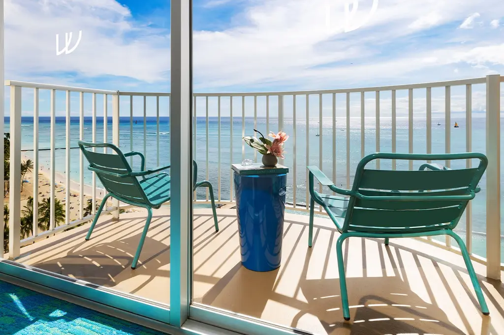 The Twin Fin Hotel image 12