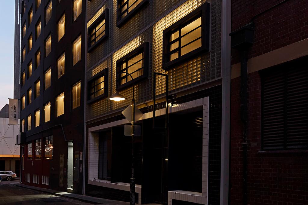 Lancemore Crossley St. image 15