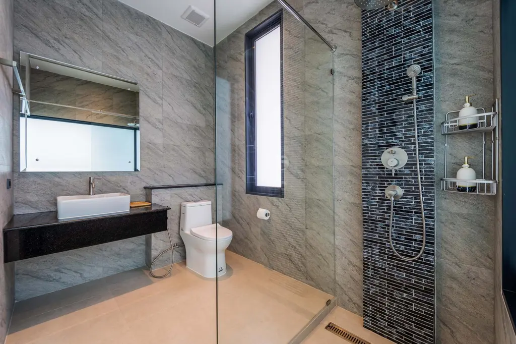 Luxury Modern 6 Bed Private Pool Villa image 17