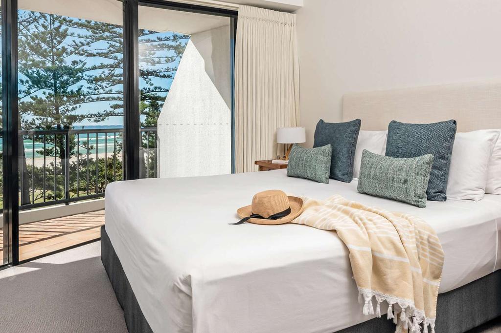 Mantra Coolangatta Beach image 3