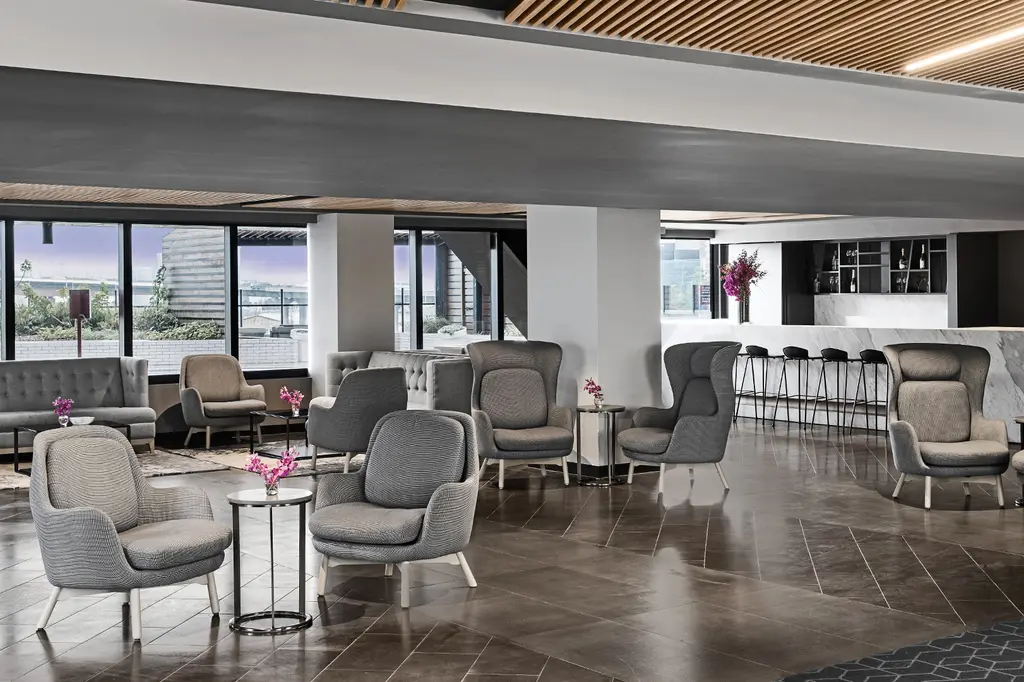 Vibe Hotel Melbourne Docklands image 5