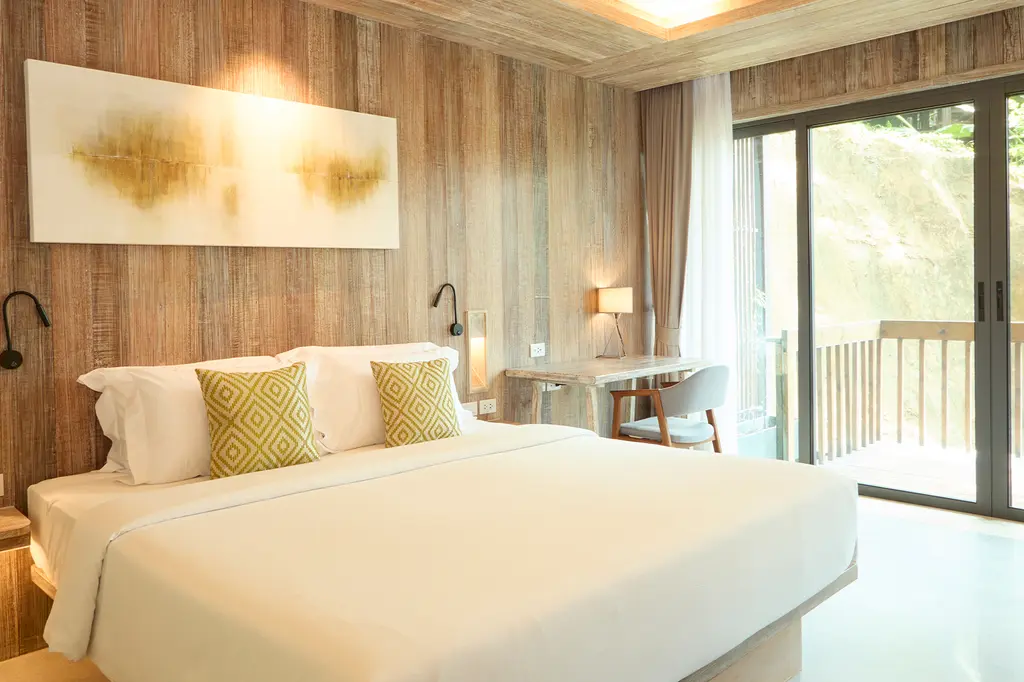 Dinso Resort & Villas Phuket, an IHG Hotel image 3