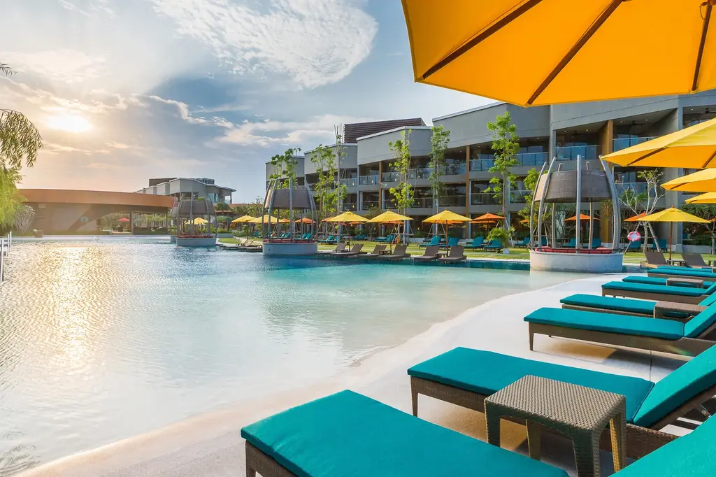Avani+ Hua Hin Resort image 2