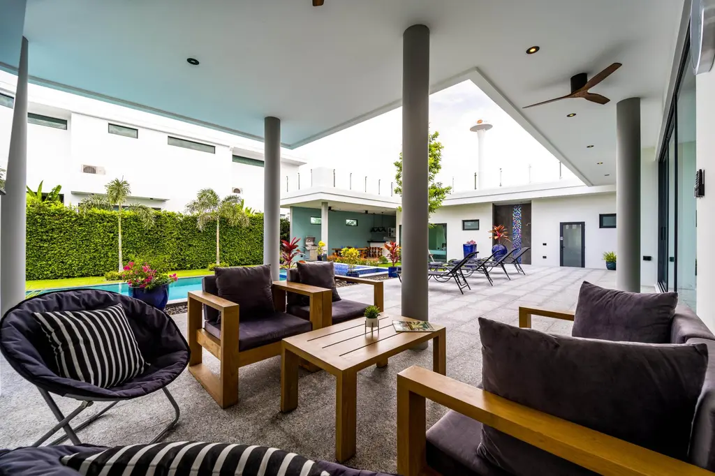 Luxury Modern 6 Bed Private Pool Villa image 4