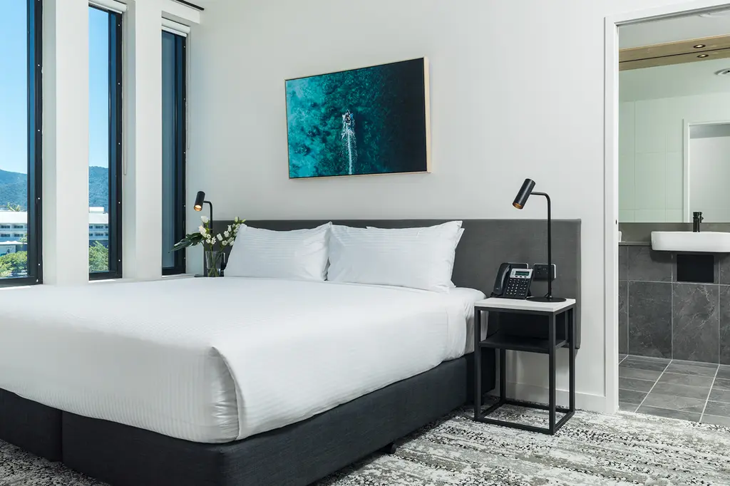 Oaks Cairns Hotel image 3