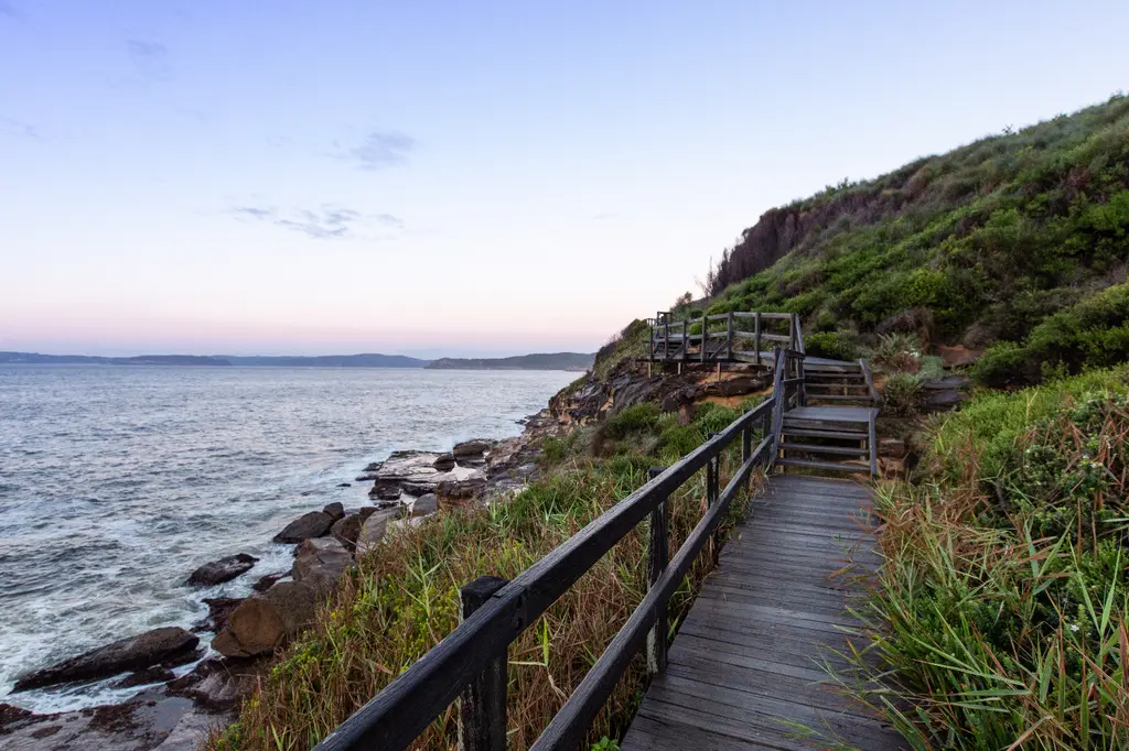 Pretty Beach House image 15