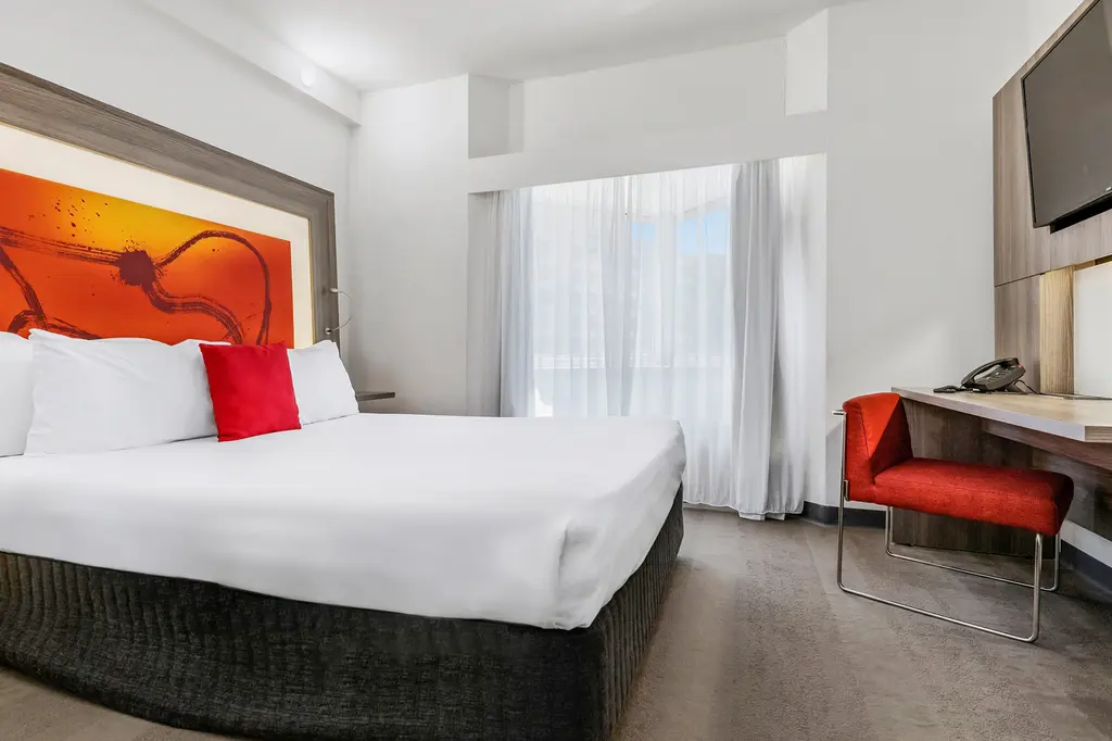 Novotel Darwin CBD image 3
