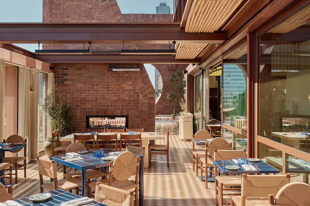 HYDE Melbourne Place image 2