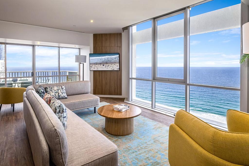 Novotel Surfers Paradise image 7