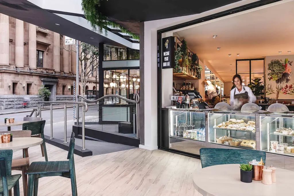 Mercure Brisbane King George Square image 8