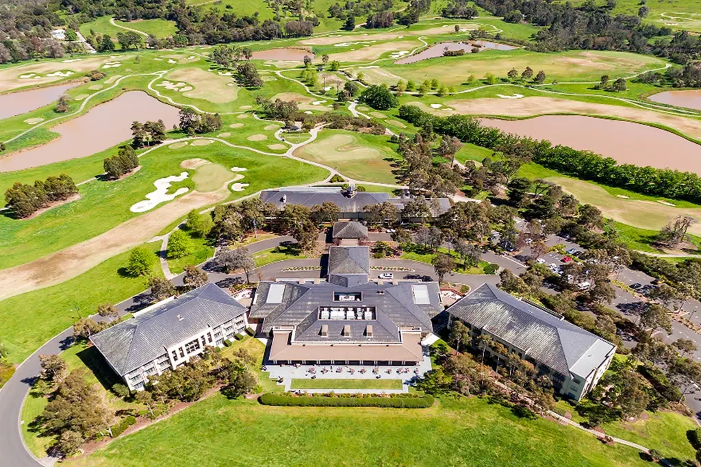 Yarra Valley Lodge image 2