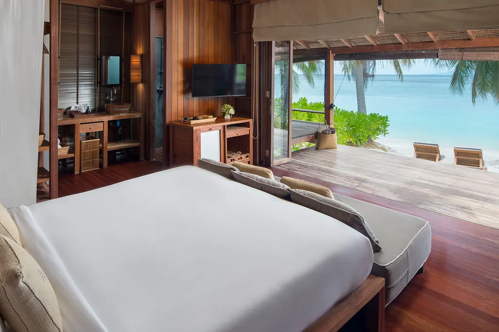 Haadtien Beach Resort image 3