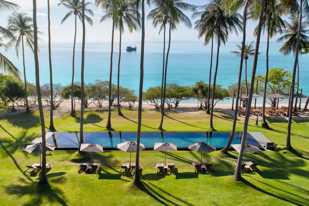 Haadtien Beach Resort image 4