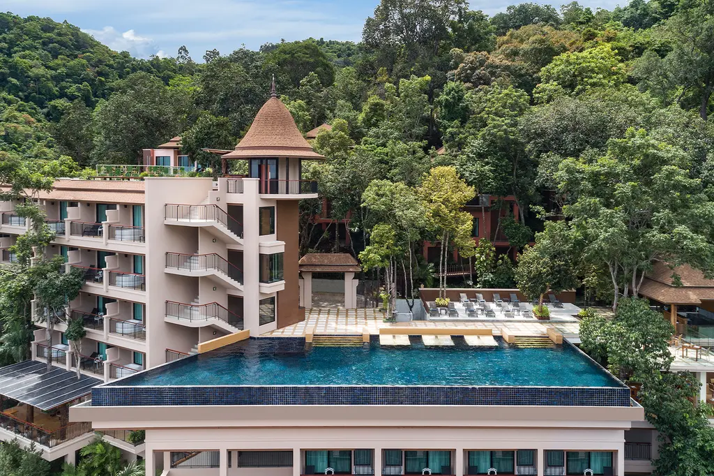 Avani Ao Nang Cliff Krabi Resort image 6