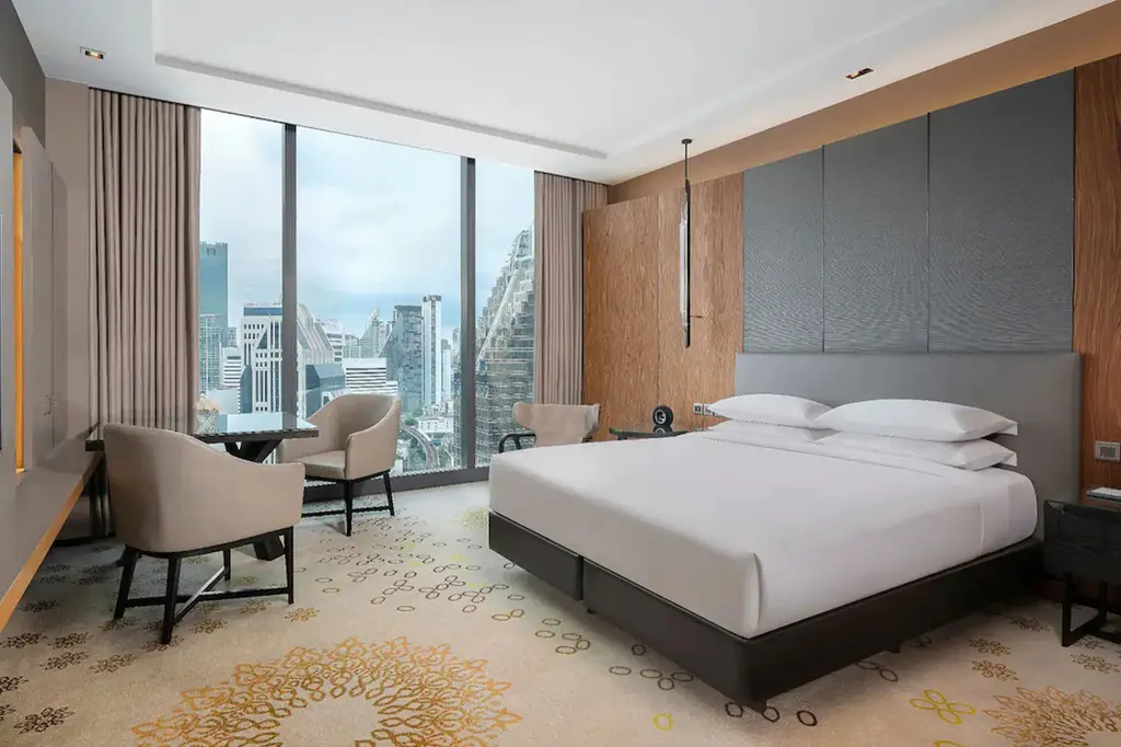 Hyatt Regency Bangkok Sukhumvit image 3