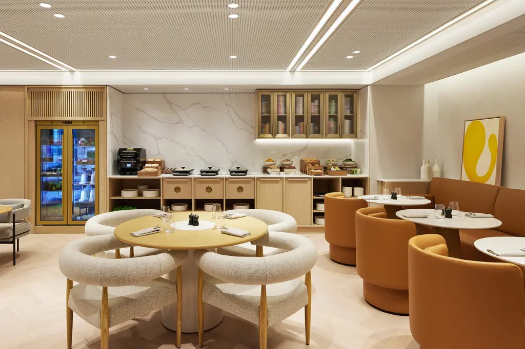 Lanson Place Parliament Gardens image 12