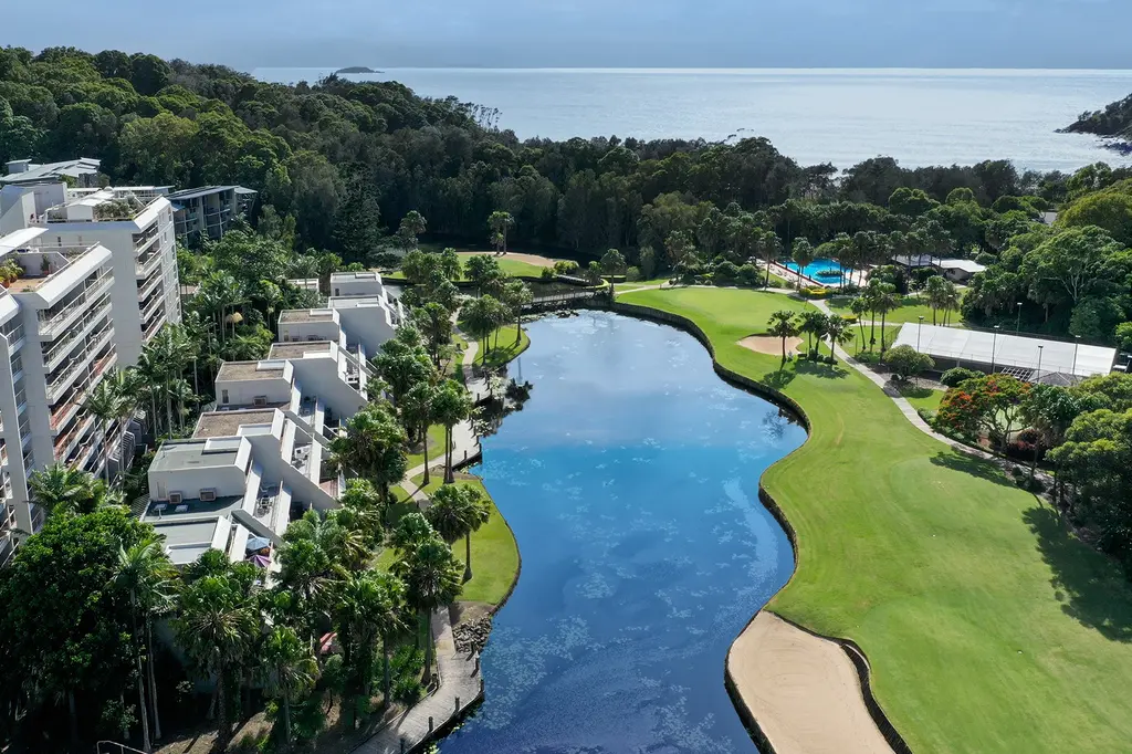 Charlesworth Bay Beach Resort image 1