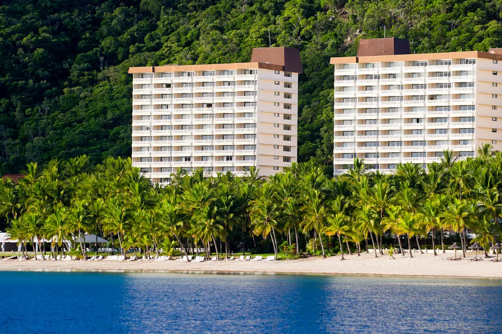 Whitsunday Apartments Hamilton Island image 2