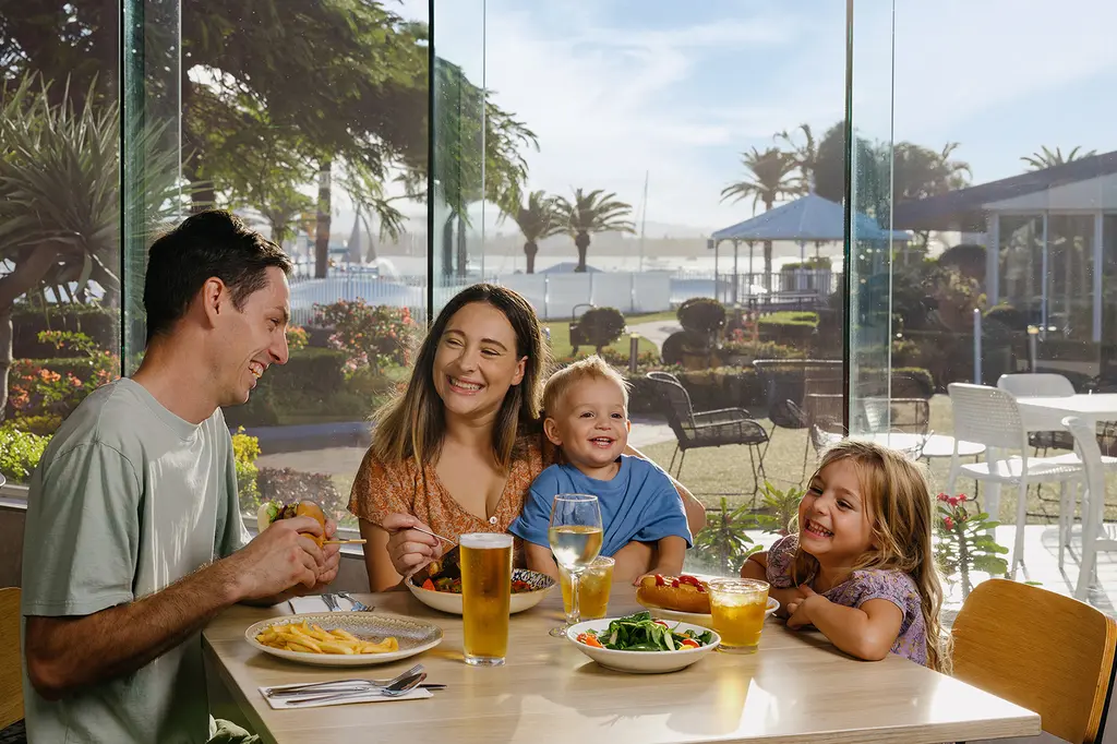 Sea World Resort image 8