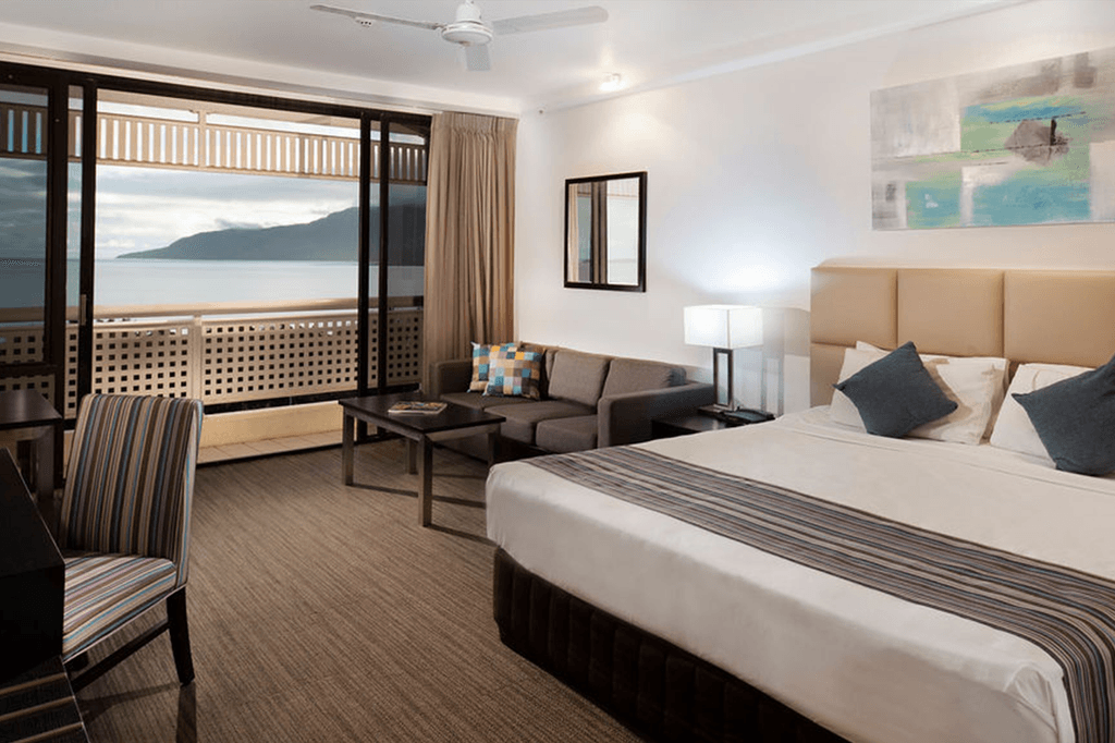 Rydges Esplanade Resort Cairns image 3