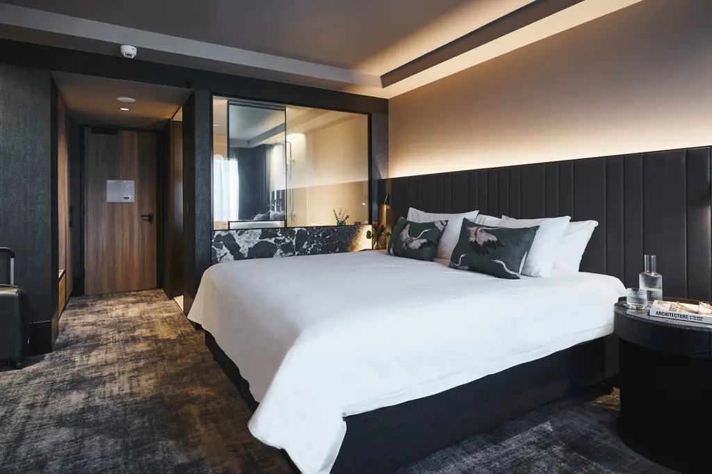 Pullman East Melbourne image 3