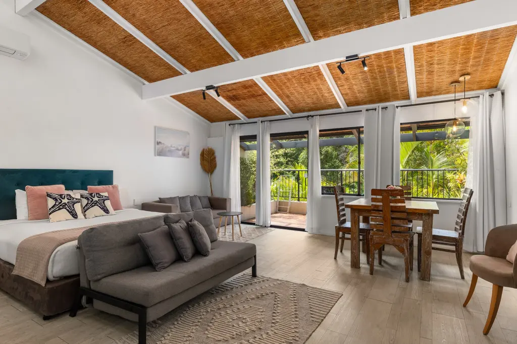 Nautilus Beach Resort by Charlesworth image 3