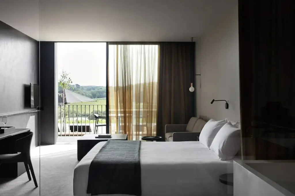 Jackalope Hotel image 3