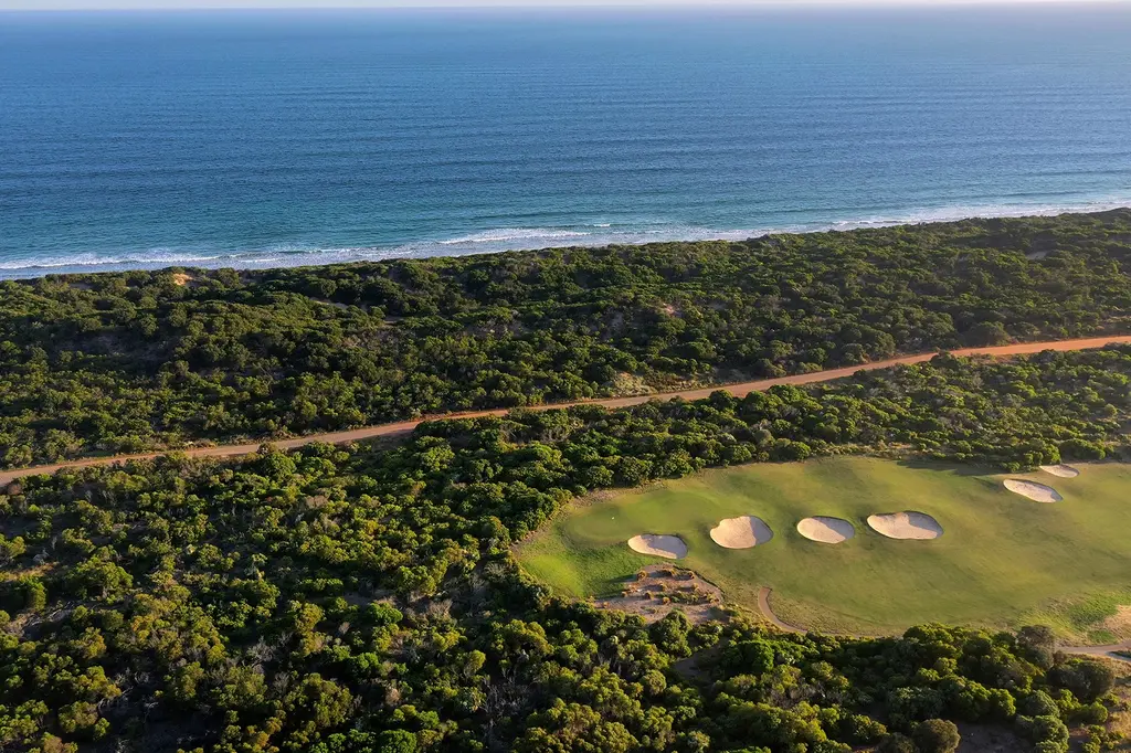 The Sands Torquay image 4