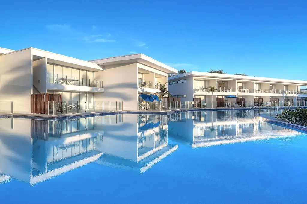 Pool Resort Port Douglas image 6