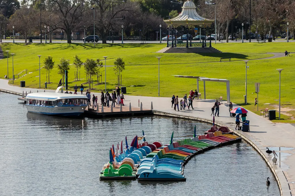 Oaks Adelaide Horizons Suites image 7