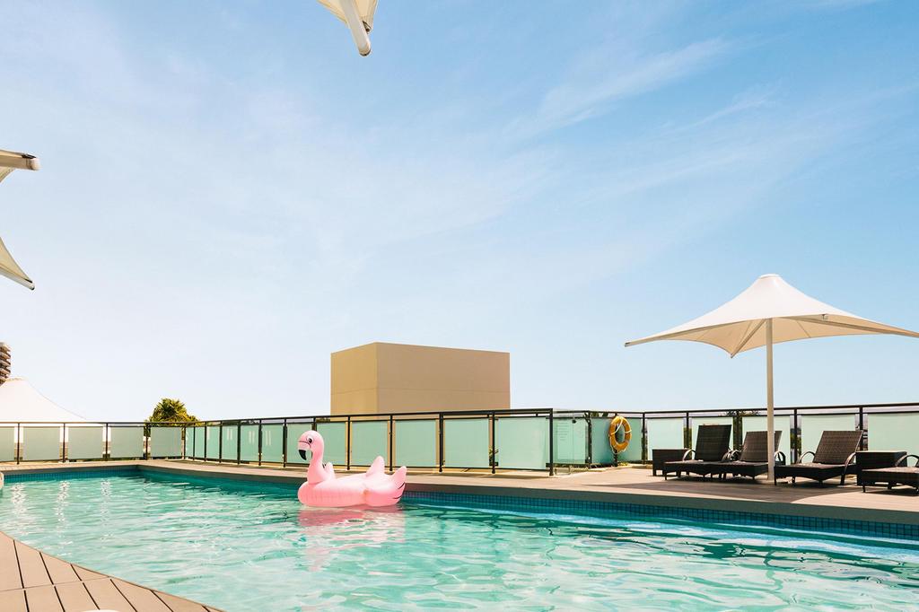 voco™ Gold Coast image 2