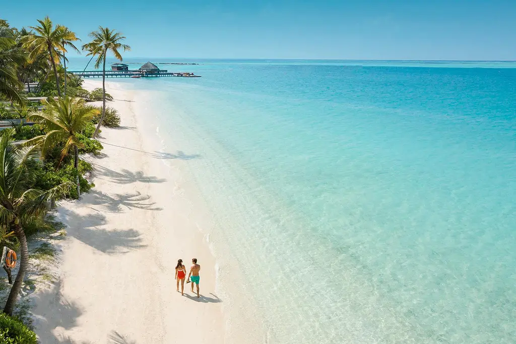 Sirru Fen Fushi – Private Lagoon Resort image 10