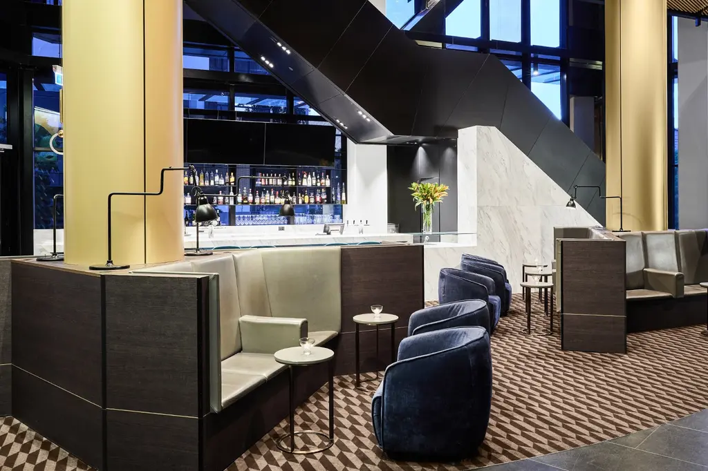 Vibe Hotel Melbourne Docklands image 6