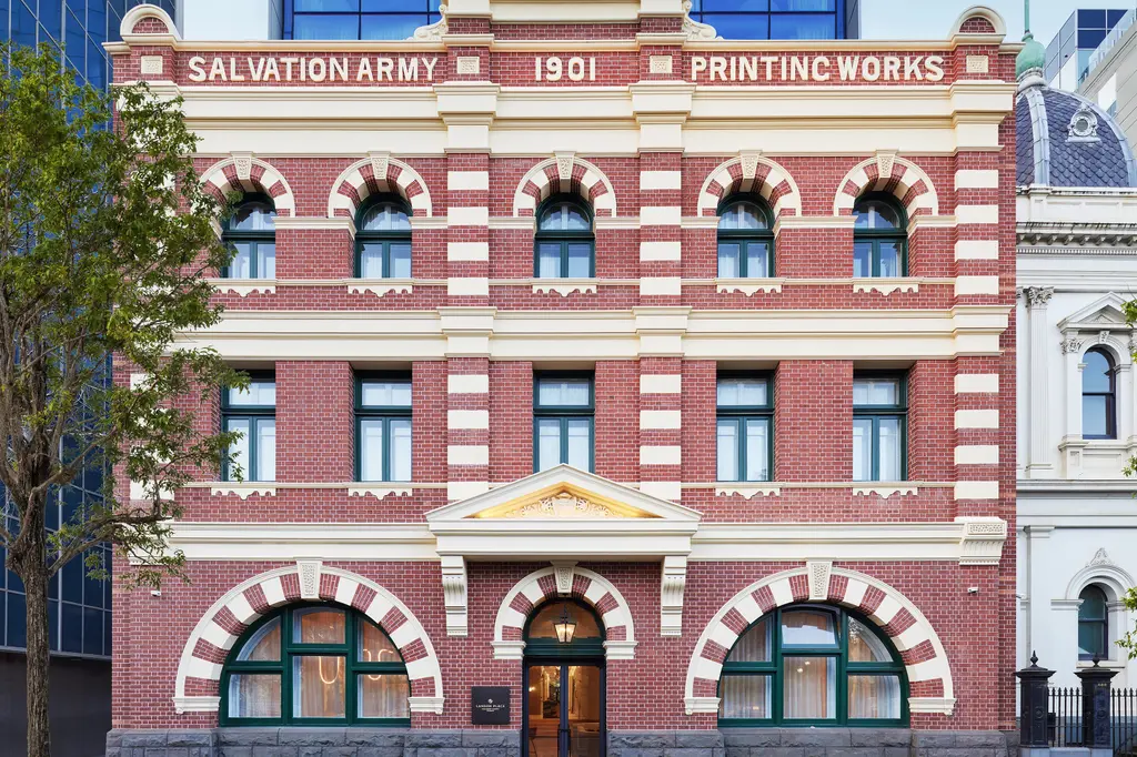 Lanson Place Parliament Gardens image 1