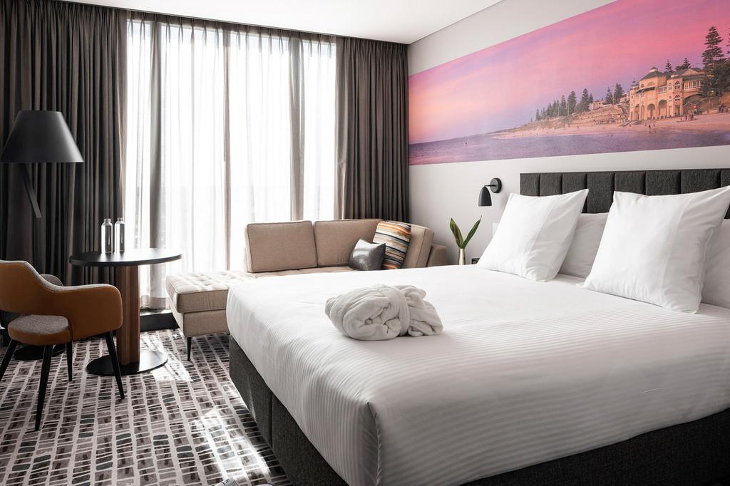 Novotel Perth Murray Street image 3