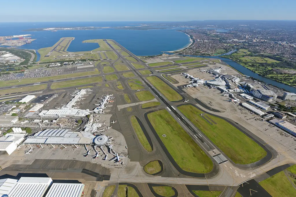Mantra on Sydney Airport image 7